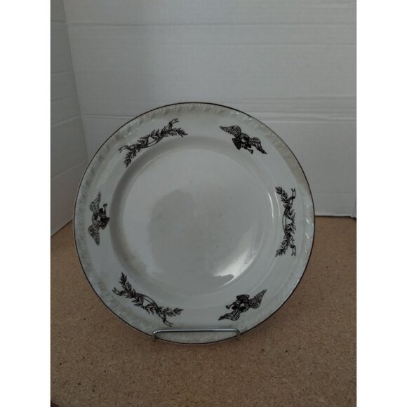 9 7/8" Mayer China Co Dinner Plate Beaver Falls, PA Philadelphia Eagle - Picture 1 of 3